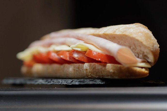 Comida, comer, picar, bocadillo, bocadillos, bocata, bocatas