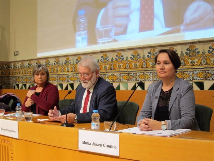 M.Teresa Cabré, Joandomnec Ros y Maria Josep Cuenca