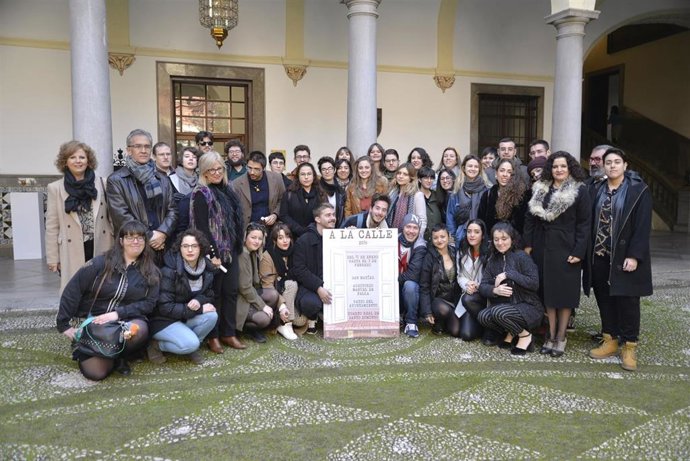 Presentación de la exposición 'A la calle'