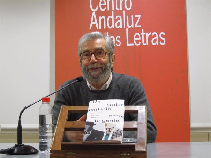 El escritor Antonio Muñoz Molina                  