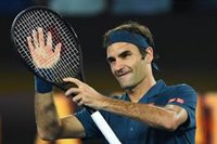 Federer accede a octavos y Sharapova elimina a Wozniacki en Melbourne