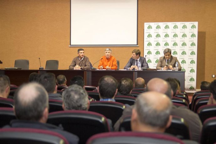 Asamblea de la plataforma en Defensa de los Regadíos