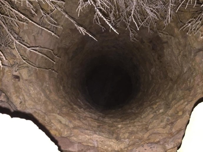 IMAGEN DE UN POZO ABIERTO