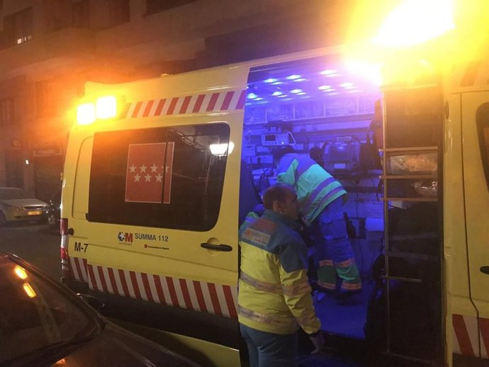 Intervención del Summa en la calle Arriaza de Madrid