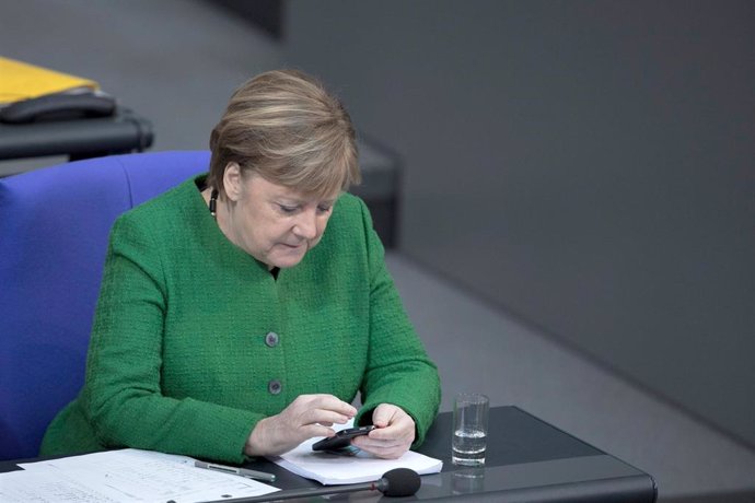Angela Merkel en el pleno del Bundestag