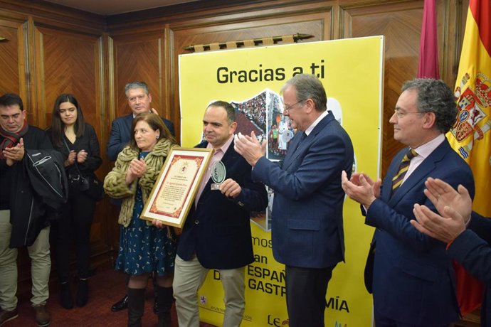 Homenaje a Agustín Risueño