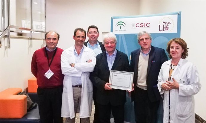 El Premio Nobel de Medicina Paul Nurse visita el IBiS de Sevilla