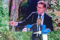 Feijóo traza una línea de unión de Fraga a Casado, reivindica a Aznar y Rajoy y dice que el partido no se reinventa