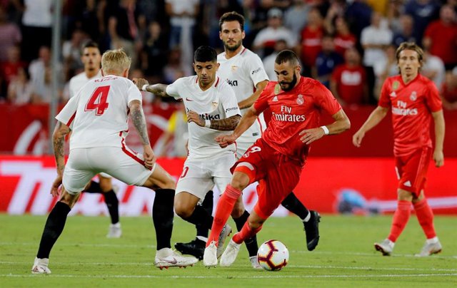 Benzema Banega Sevilla Real Madrid