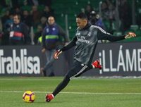 Keylor Navas sufre una lesión en el aductor largo de la pierna derecha
