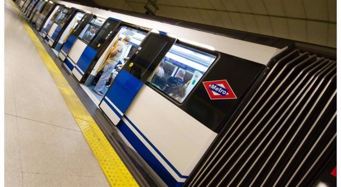 Uno de los trenes de Metro de Madrid