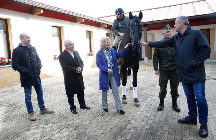 Díaz Tezanos inaugura el saneamiento del centro de cría caballar de Ibio