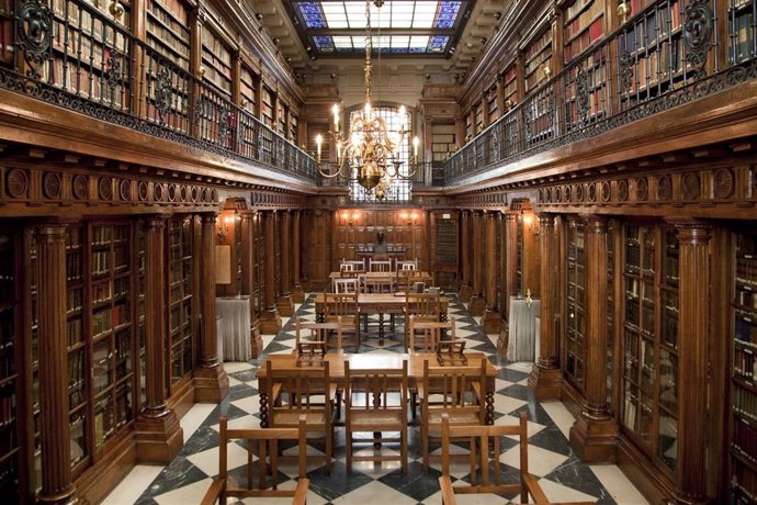 Interior de la biblioteca Menéndez Pelayo en Santander