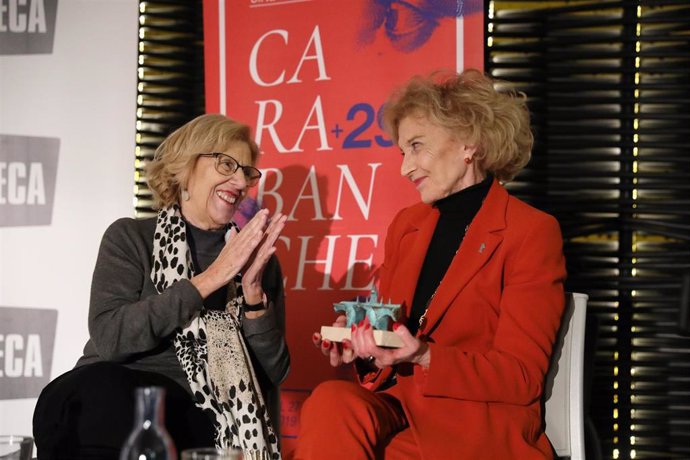 Manuela Carmena con Marisa Paredes