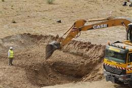 Trabajos de una búsqueda previa de la fosa de Lorca