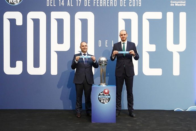 Aniano Cabrera (Iberostar Tenerife) y Carlos Jiménez (Unicaja)