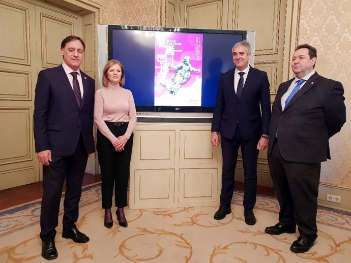 De iz a dcha García Carbayo, Mercedes Martín, Francisco Guzmán y Benjamín Crespo