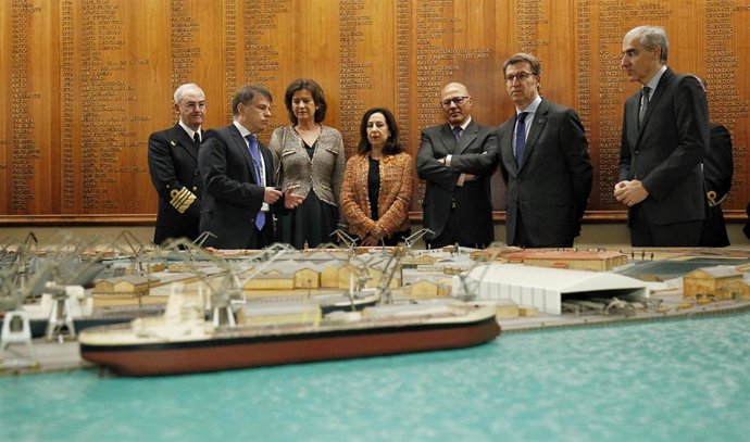 Visita a EXPONAV en Ferrol del presidente de la Xunta, Alberto Núñez Feijóo, y l