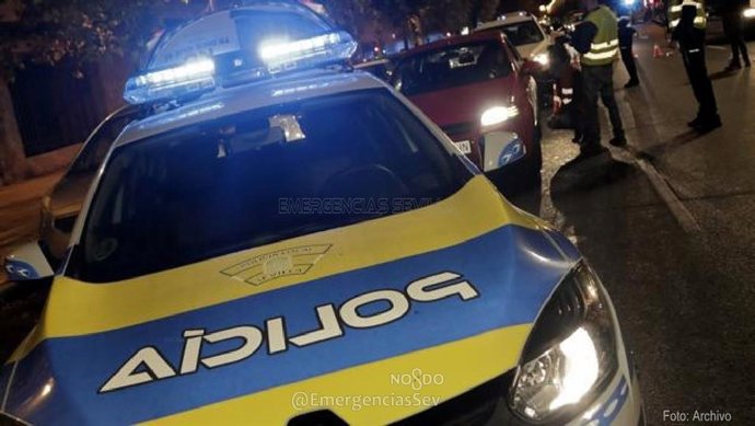 Coche patrulla de la Poilicía Local de Sevilla