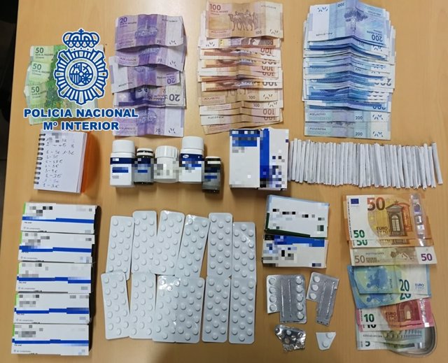 Droga y dinero incautados por la Policía en un operativo en Melilla