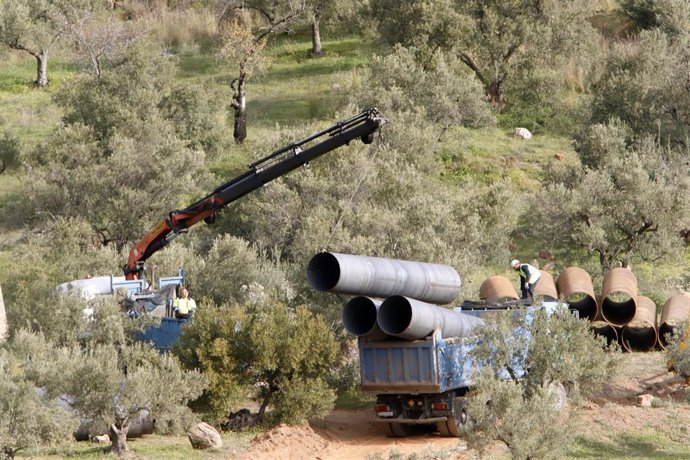 Obras del túnel vertical paralelo al pozo donde cayó el pequeño Julen .