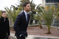 Suspendido el juicio de Xabi Alonso hasta que se resuelvan las dudas sobre la competencia de la Audiencia de Madrid