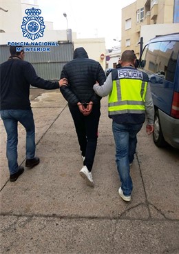 Uno de los atracadores detenidos en El Ejido