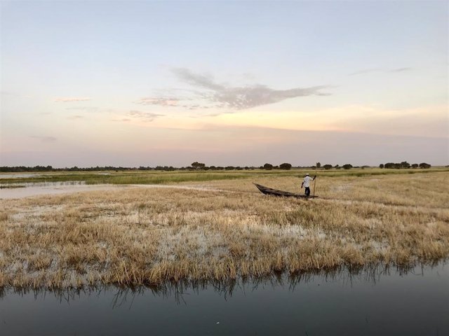 Puesta de sol en Gao en el río Níger