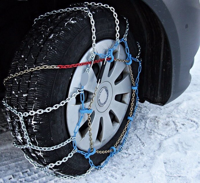 Neumático con cadenas