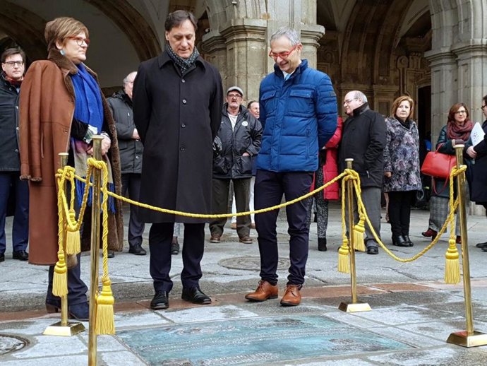 Ángeles María Heras, García Carbayo y Ricardo Rivero, de izquierda a derecha