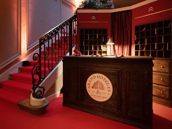 El primer hotel efímero para descubrir la comodidad de un coche