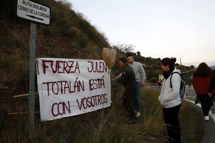 Operativo rescate de Julen en Totalán. Cartel Fuerza Julen
