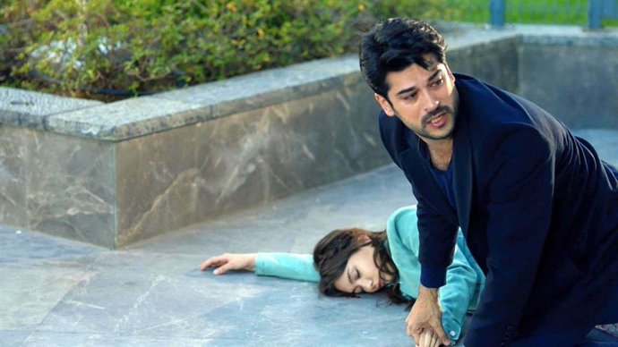 Fotograma de la serie 'Kara Sveda'