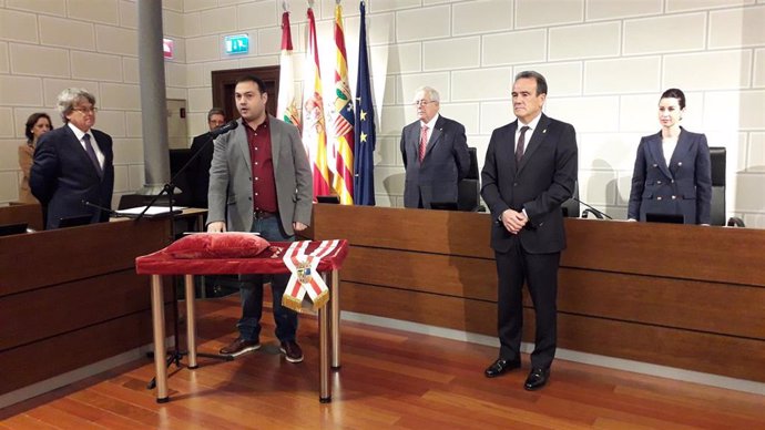 Rubén Estévez ha tomado posesión hoy como nuevo diputado provincial