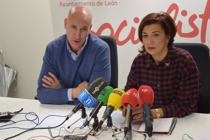 José Antonio Diez y Susana Travesí durante la rueda de prensa