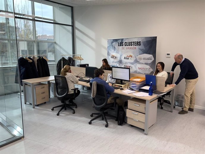 Nueva sede de los ocho clústers aragoneses en el Centro Europeo de Empresas