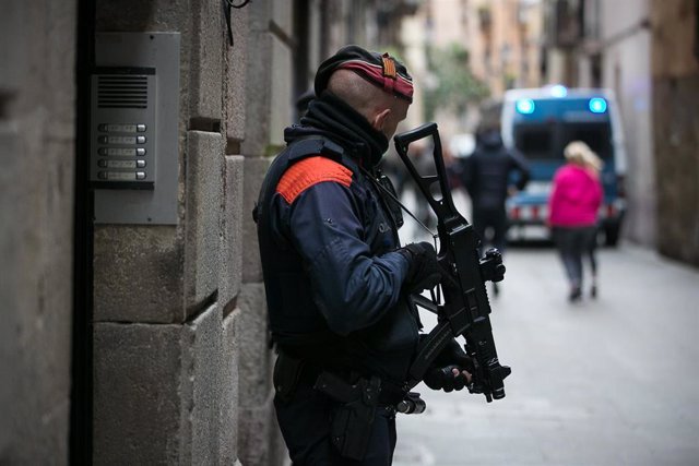 Registro de narcopisos en Ciutat Vella, Barcelona