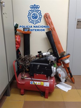 Efectos robados por tres jóvenes en Jaén