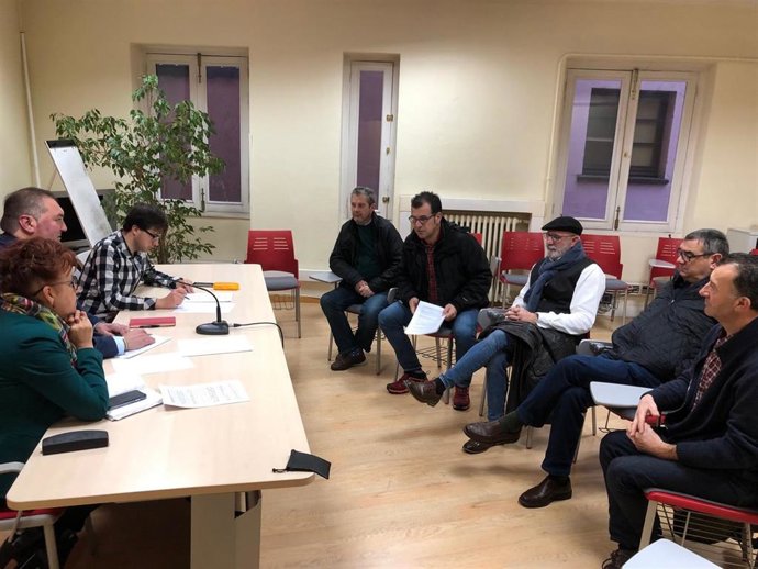 Reunión entre IU y Montrasa