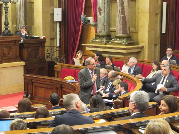 El president de la Generalitat, Quim Torra, en el ple del Parlament.