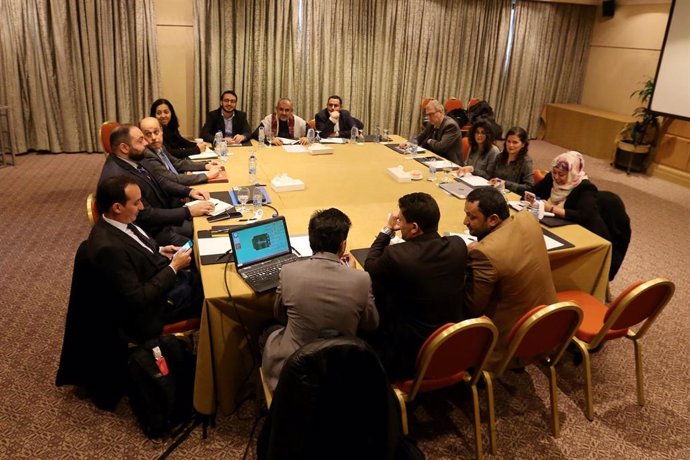 Encuentro entre delegados del Gobierno yemení y los huhtis en Amán