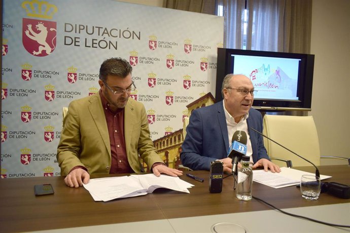 Pedro Llamas y Genaro Martínez durante la rueda de prensa