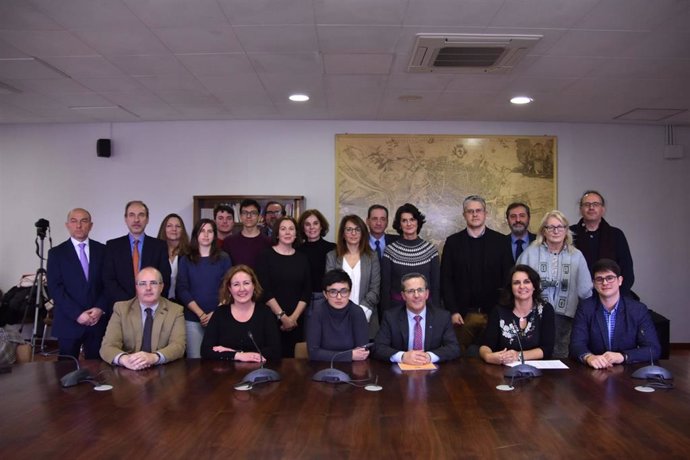 Decanos y estudiantes piden un Colegio de Periodistas de Madrid