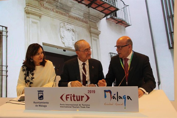 MARTIN ROJO ALCALDE CON santiago vallejo movelia acuerdo fitur