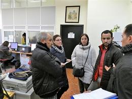 Rojas con trabajadores de centros cívicos