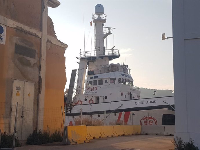 El vaixell Open Arms atracat a Barcelona