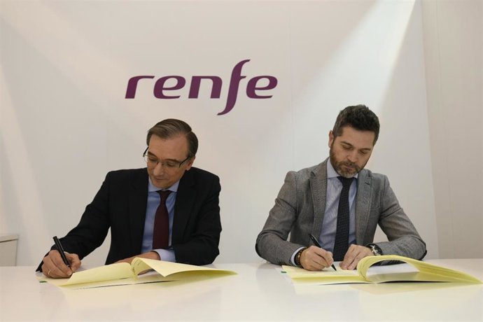 Fotografía Acuerdo Ayto+Renfe. Fitur 2019