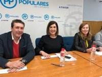 Aplausos para Buruaga y ausencia de los senadores críticos en la Ejecutiva del PP tras la renuncia de Beitia