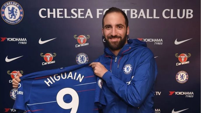 Gonzalo Higuaín firma con el Chelsea