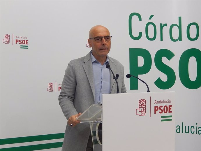 Antonio Hurtado en la sede del PSOE de Córdoba